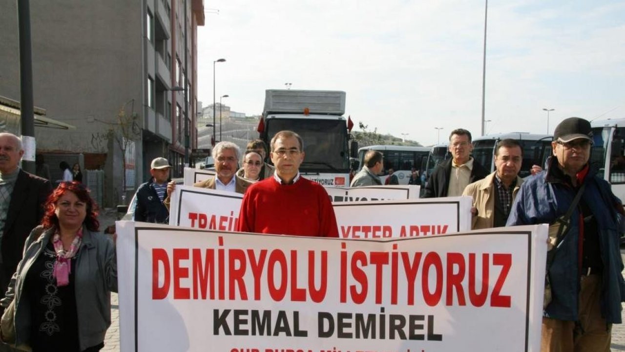 Kemal Demirel hayatını kaybetti