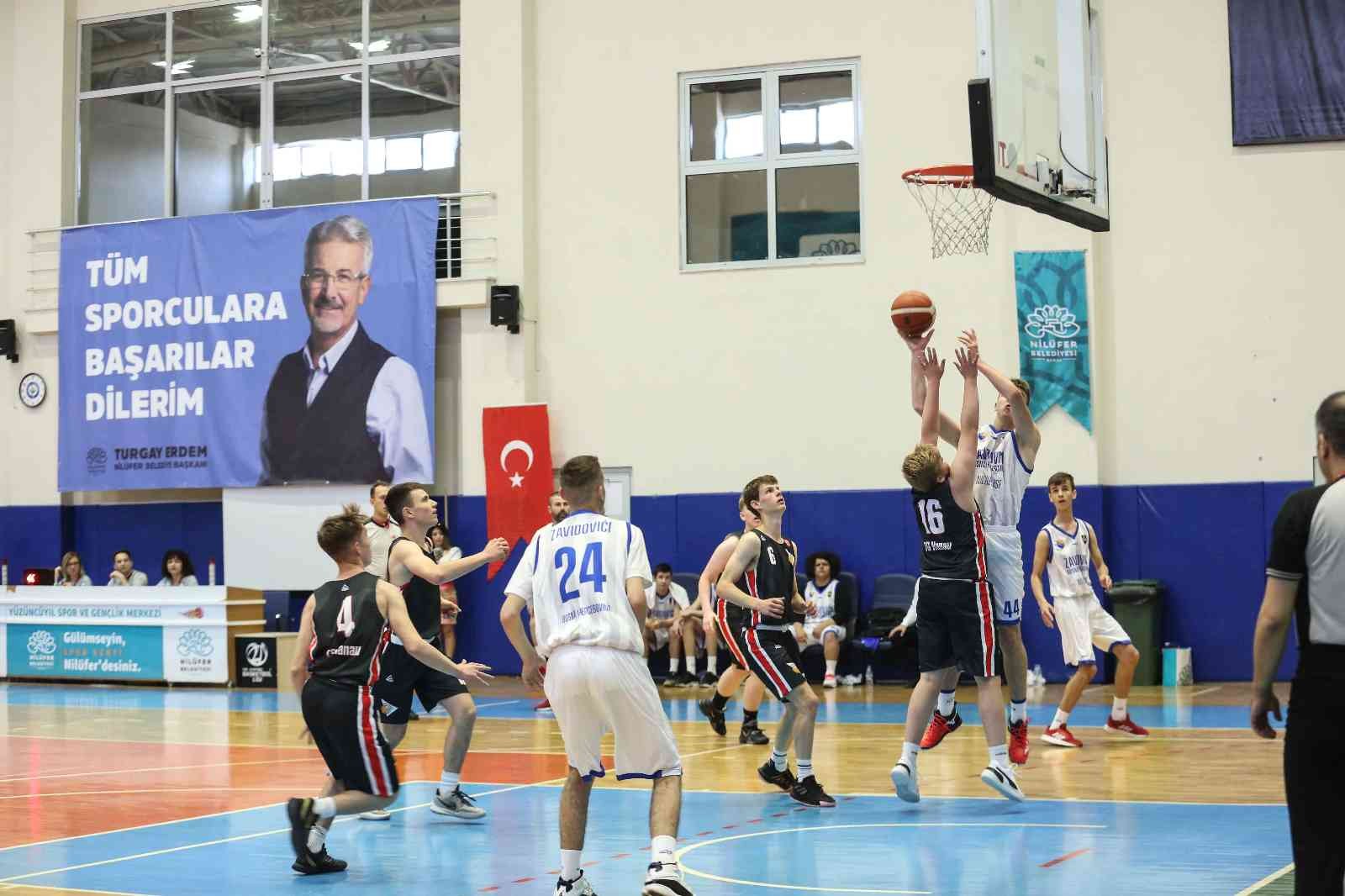 Nilüfer’de ‘Kardeş Kentler Basketbol Turnuvası’ başladı