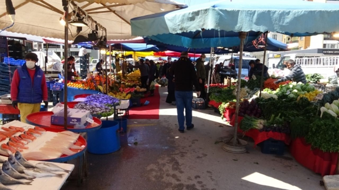 Pazarcılar hafta sonu tezgâh açmak istiyor