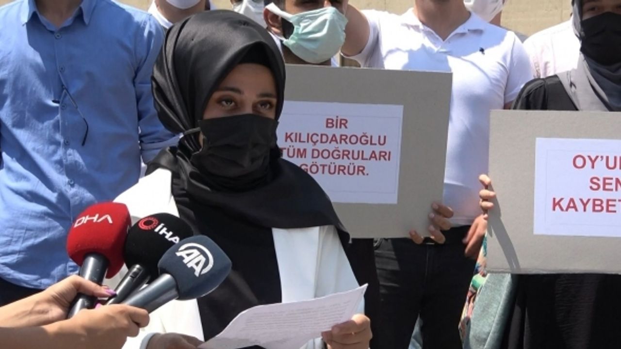 Bursalı öğrencilerden Kılıçdaroğlu’na 1 liralık tazminat davası