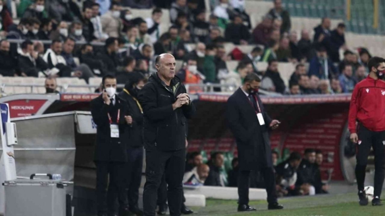 Yeşil-beyazlı kulüp, dördüncü kez teknik direktör arayışına başladı