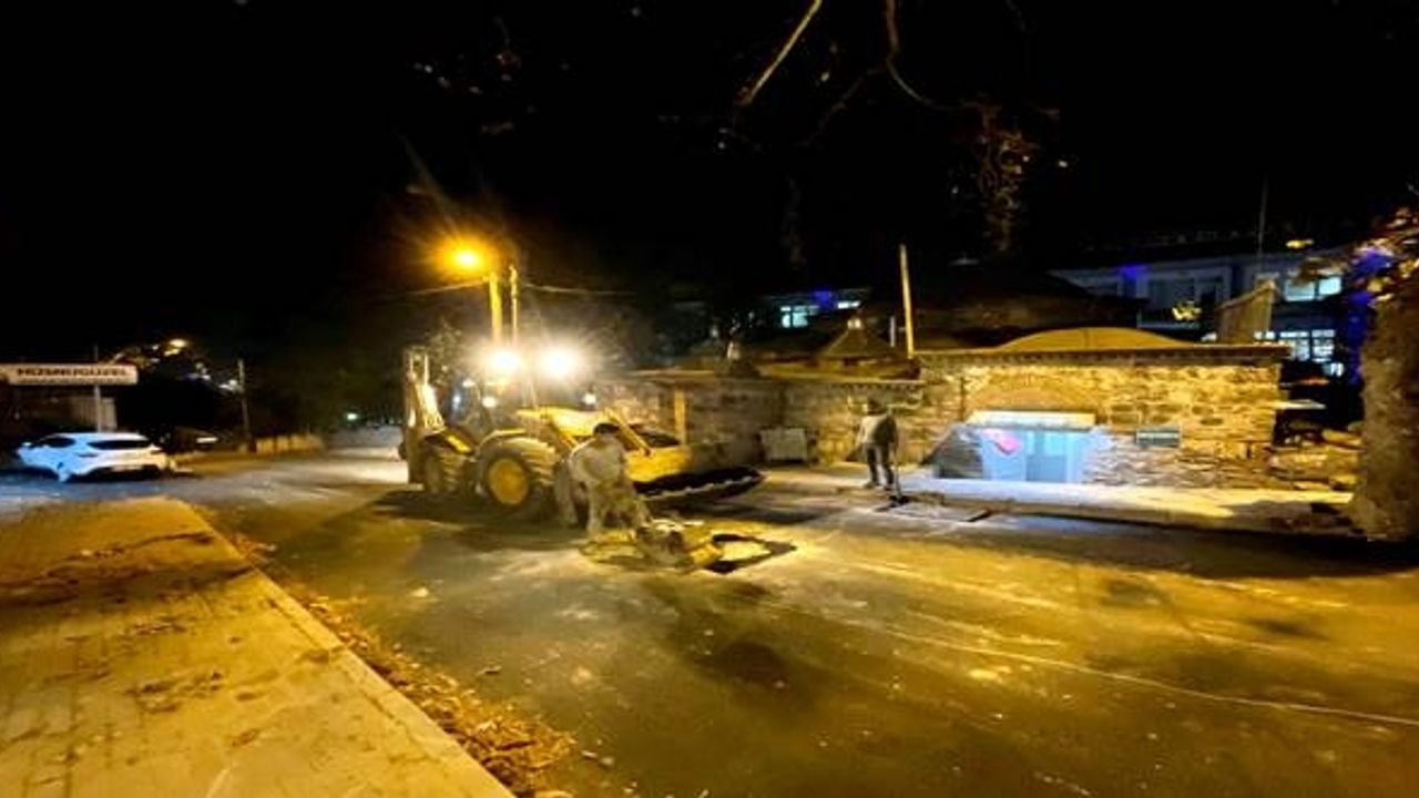 Osmangazi Belediyesi’nden Asfalt çalışmaları gece gündüz sürüyor