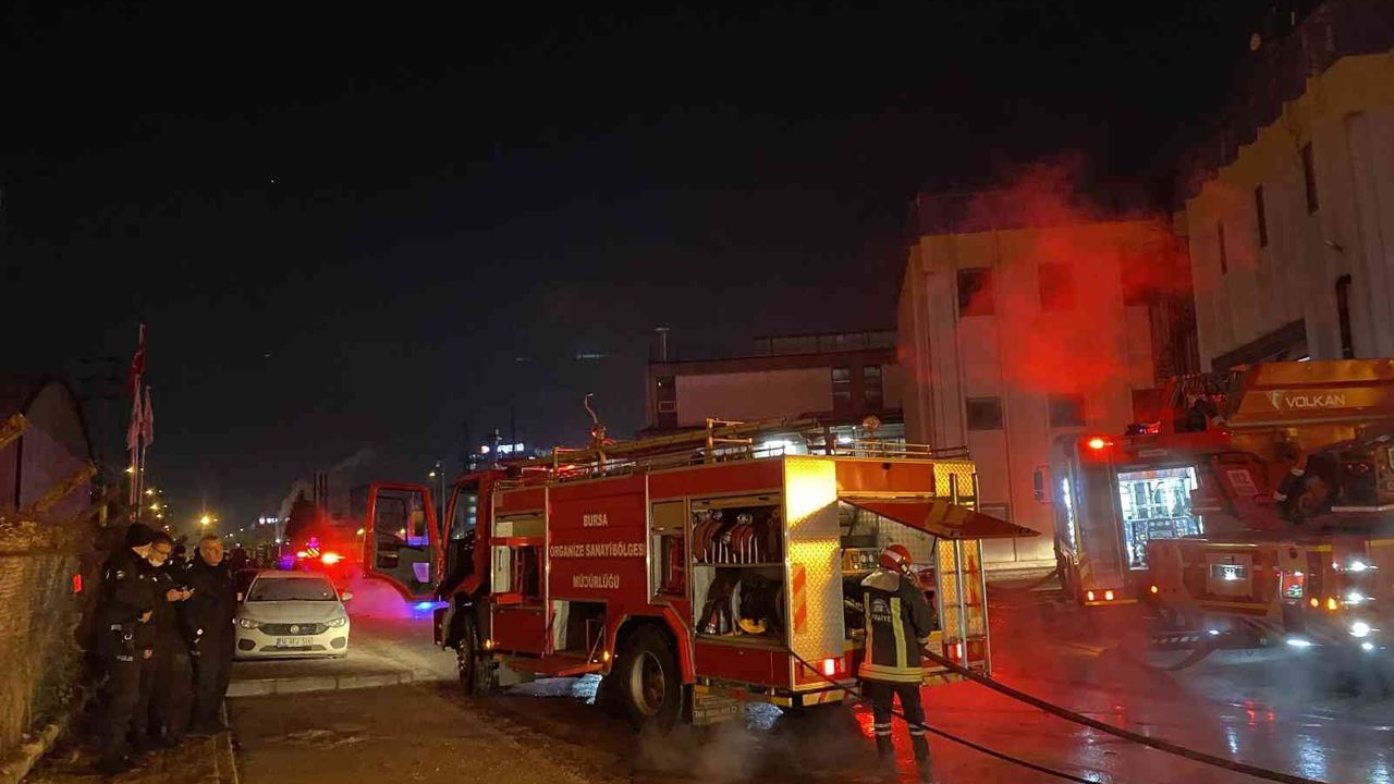 Bursa’daki yangın 5 saatte kontrol altında