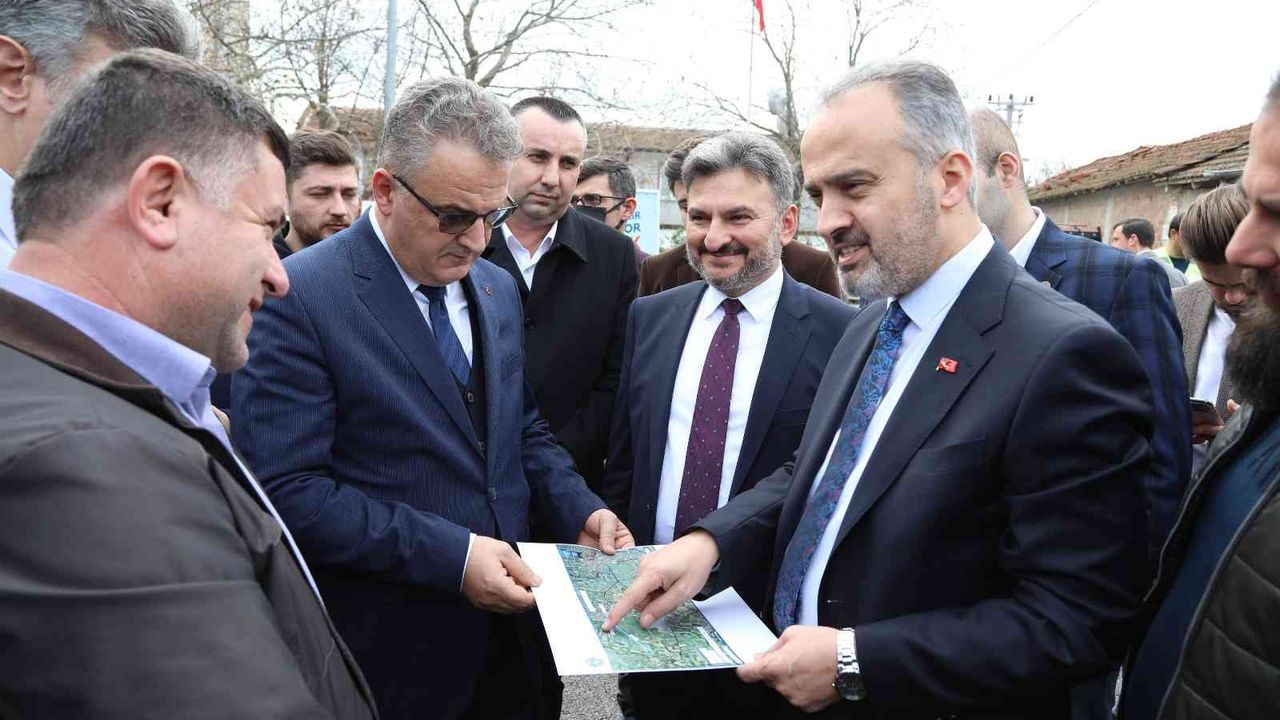 Bursa’nın yeni mezarlığına sıcak asfalt