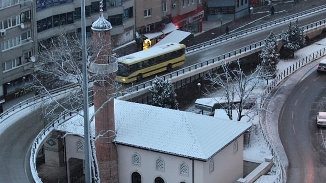 Bursa Valiliği; yarın yoğun kar yağışı bekleniyor!