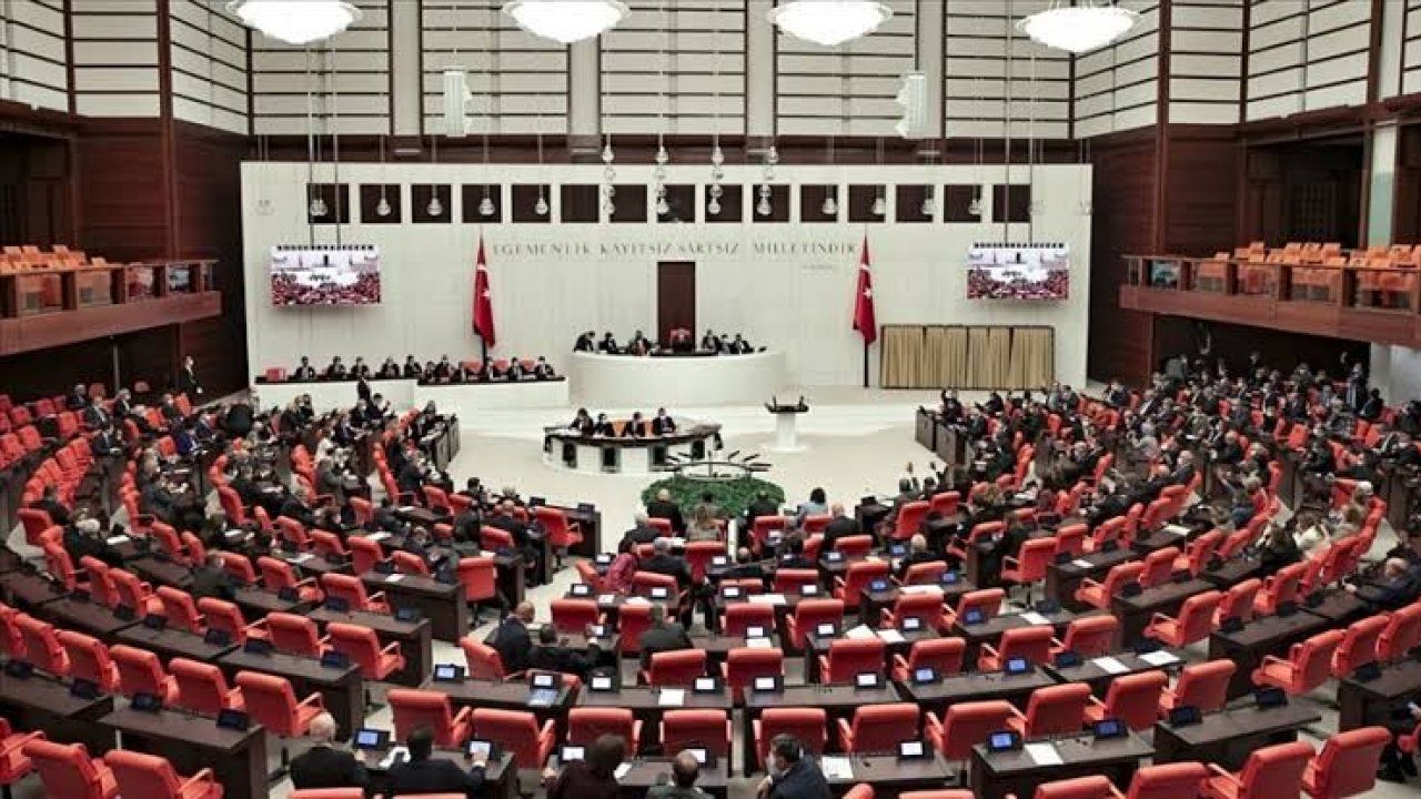 Mecliste CHP vekillerinin olmaması tepki çekti