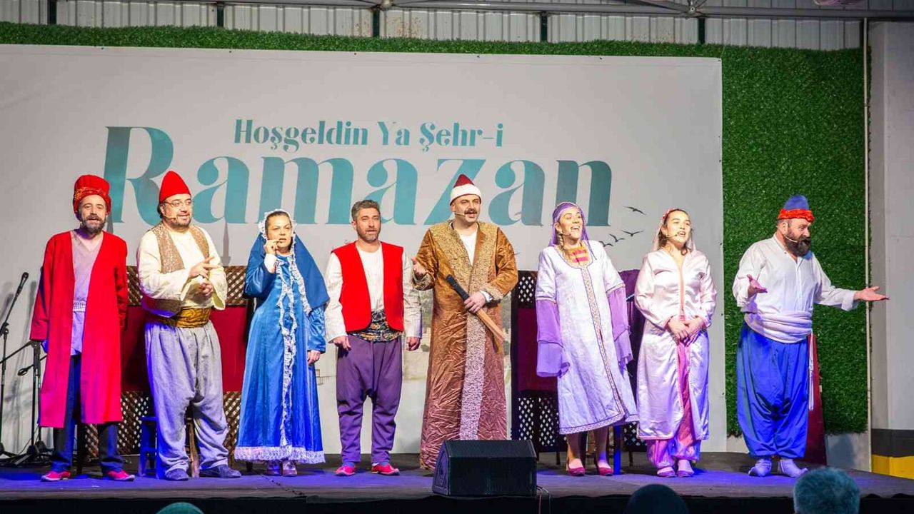 Bursa’da ramazan gecelerinde tiyatro gösteri