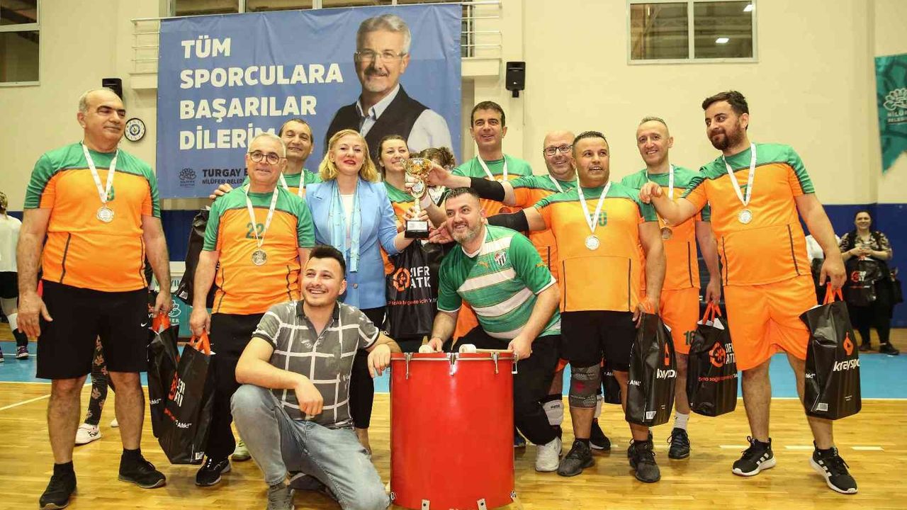 Nilüfer Belediyesi voleybol turnuvası kazananı belli oldu