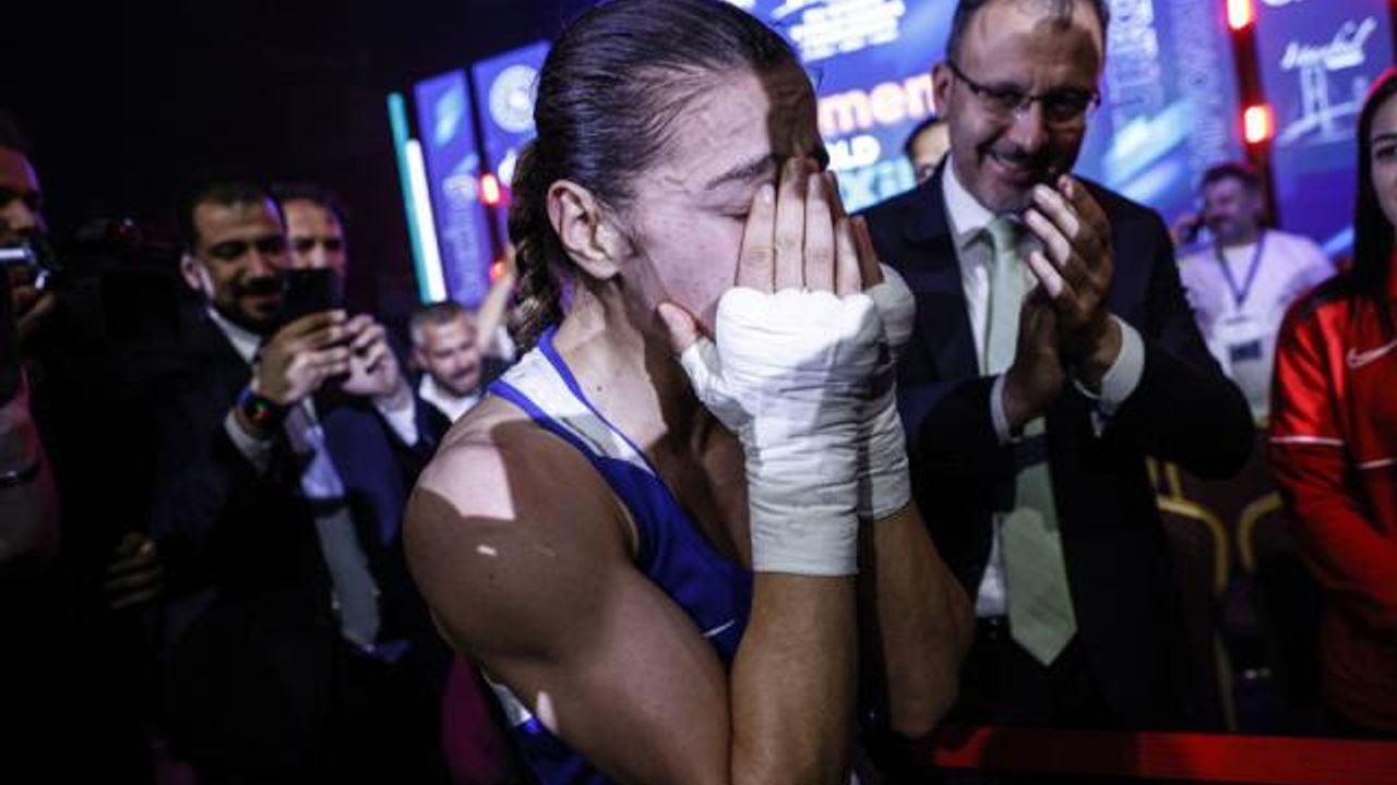 Türk kadın boksörler tarih yazdı!