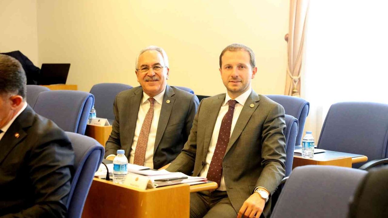 AK Parti’li Ahmet Kılıç, “Sağlıkta önemli başarı hikayeleri yazdık”