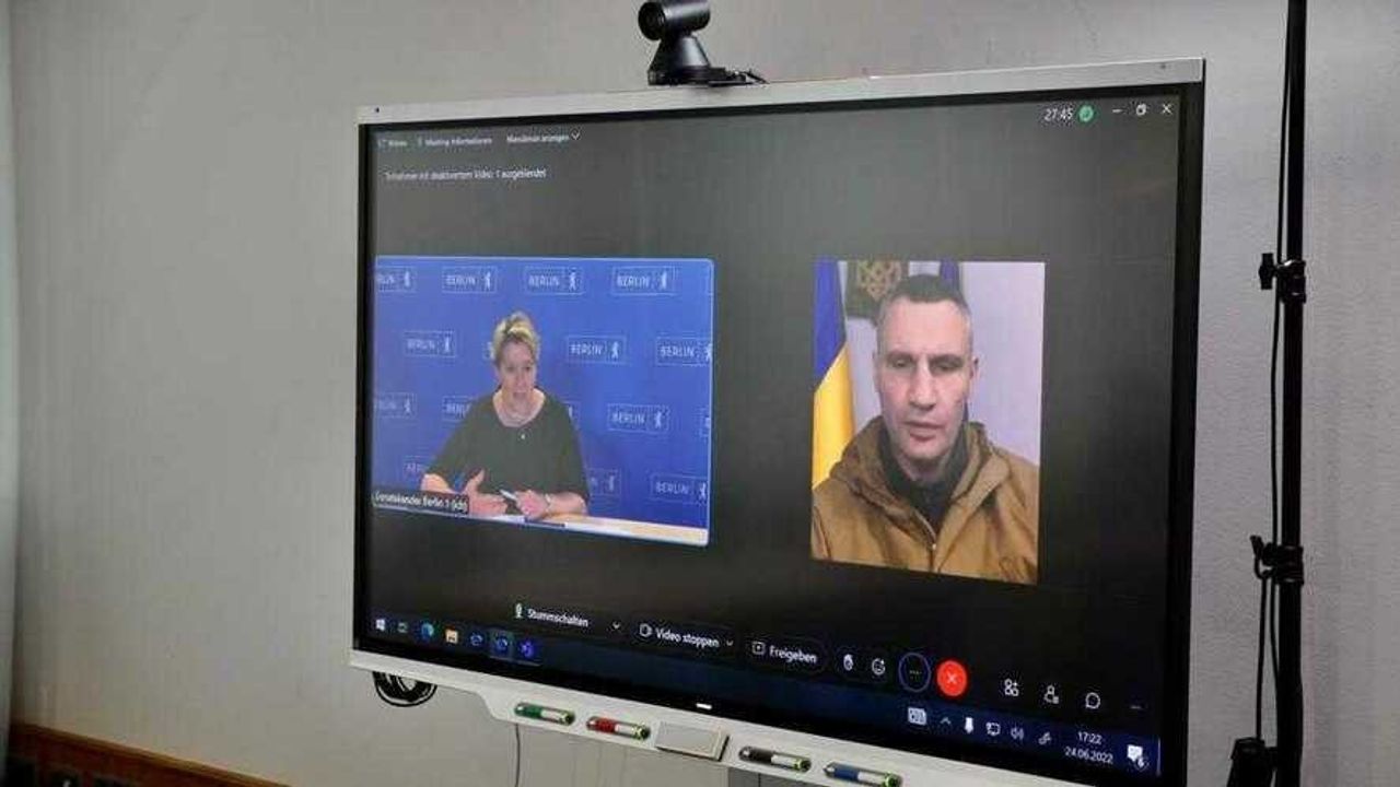 Sahte Kiev Belediye Başkanı ile görüştü