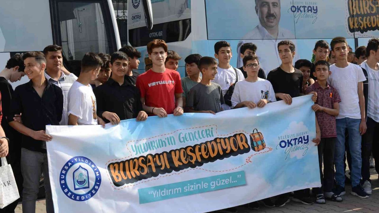 Yıldırım Belediyesi'nden öğrencilere Bursa turu