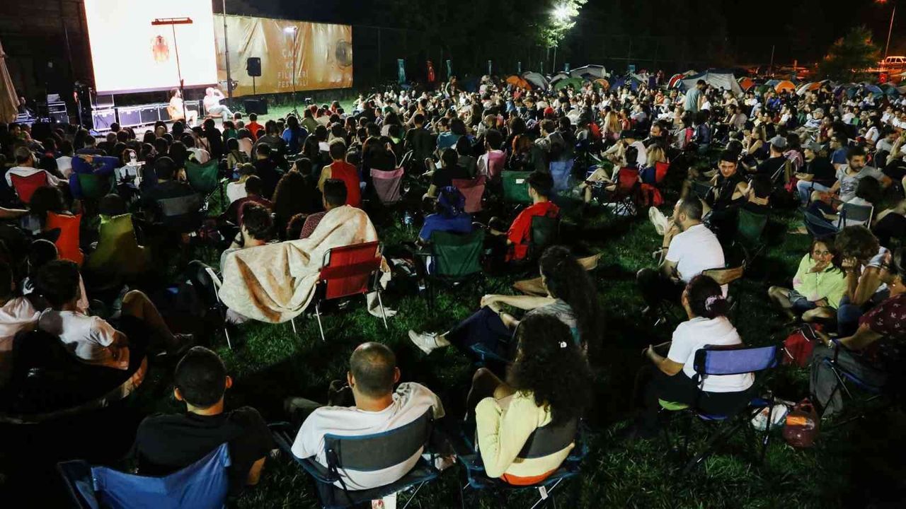 Çalı Köy Filmleri Festivali bir kez daha sinemaseverlerle buluşuyor