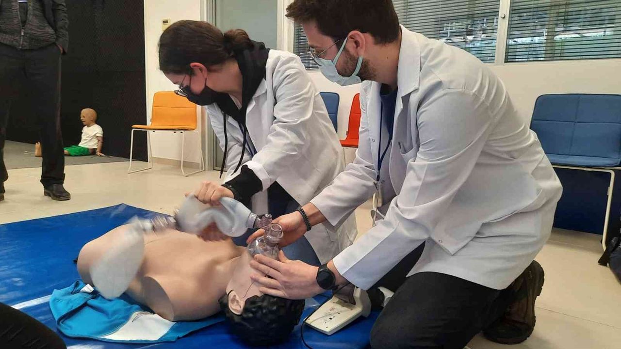 Liselere yönelik ‘Tıp Kariyer Kampı’nın başvuruları başladı