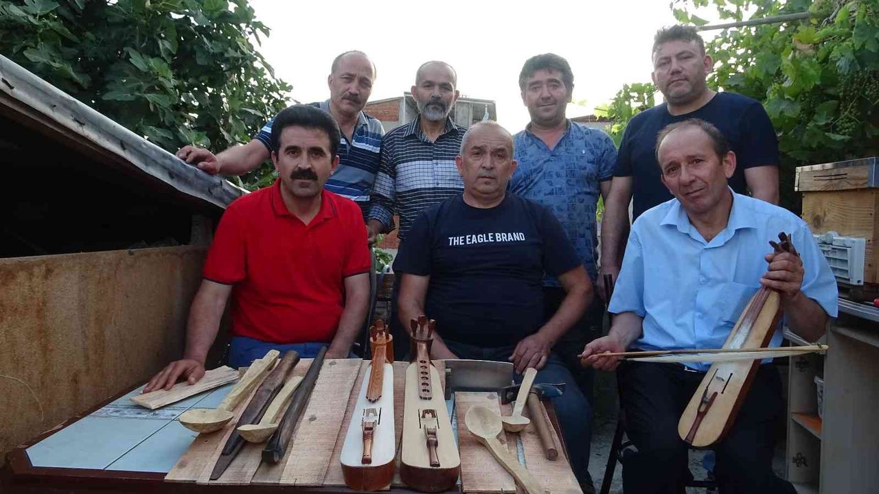 Yetmiş yıllık geleneklerini Bursa’da yaşatmaya çalışıyorlar