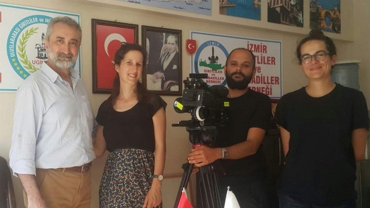 Yunan asıllı ünlü yönetmenden İzmir'de mübadillere ziyaret