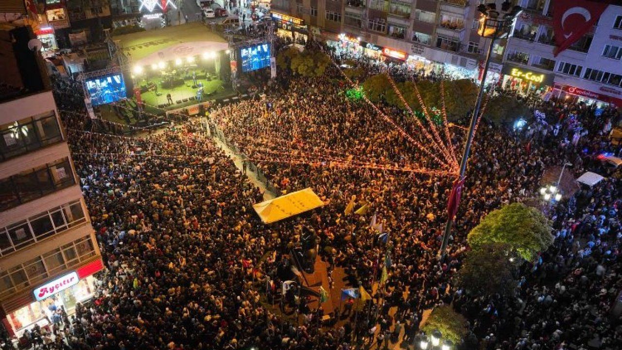 Ankara'da miting gibi konser! Haluk Levent Polatlılıları coşturdu