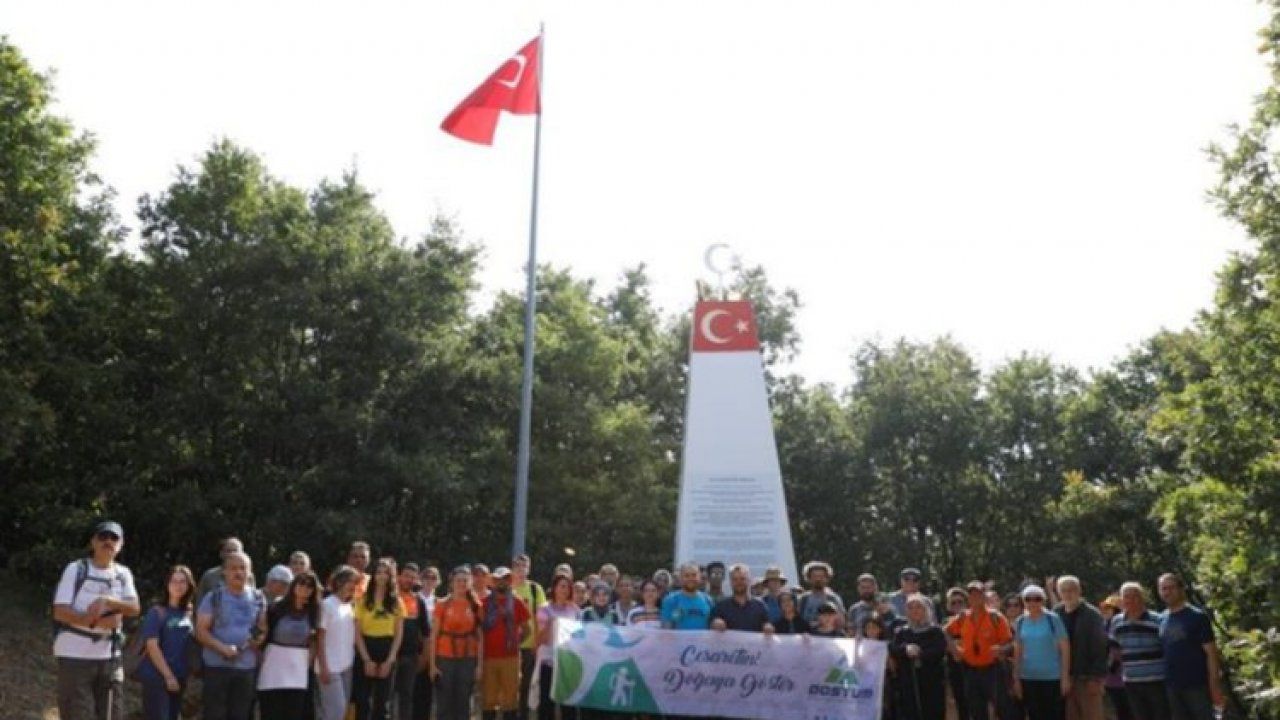 Bursa'da İnegöllü doğaseverler şehitler anısına yürüdü