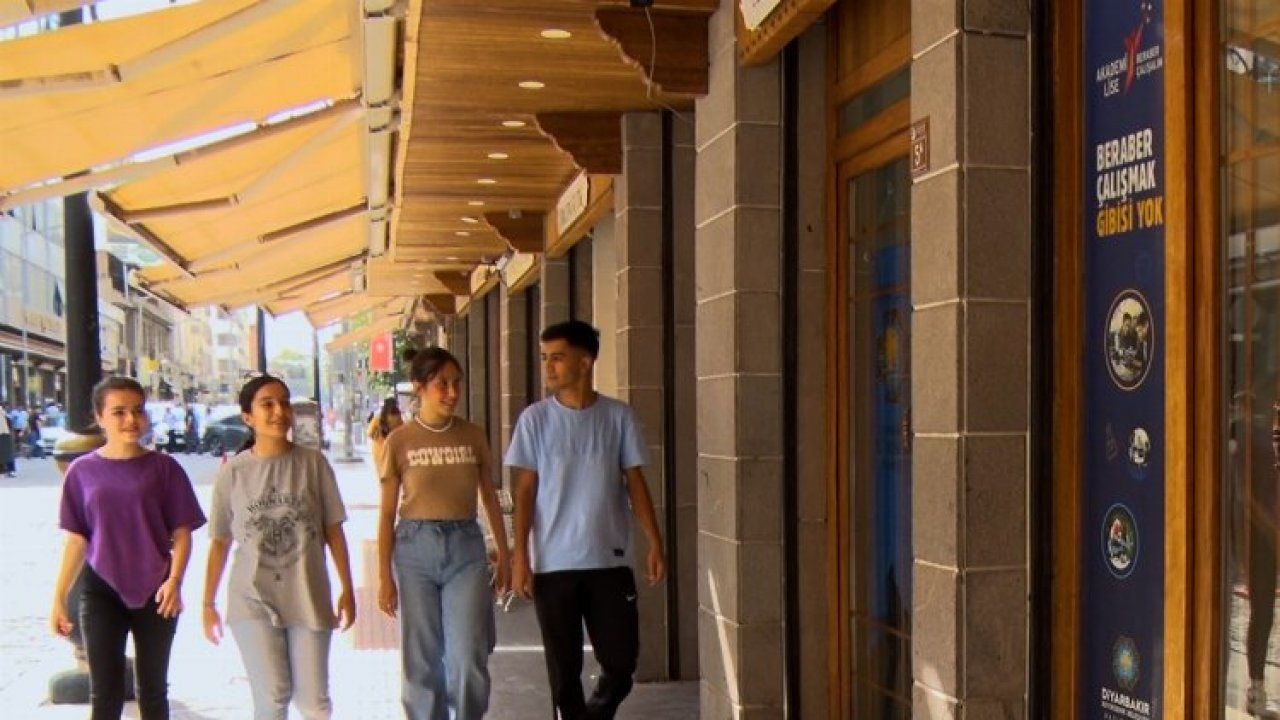 Diyarbakır’da 'Akademi Lise'de kayıtlar sürüyor