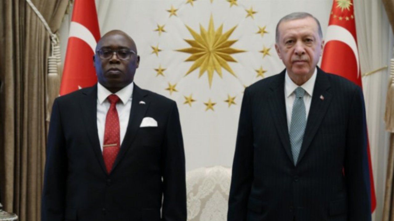 Kenya Büyükelçisi'nden Cumhurbaşkanı Erdoğan'a güven mektubu