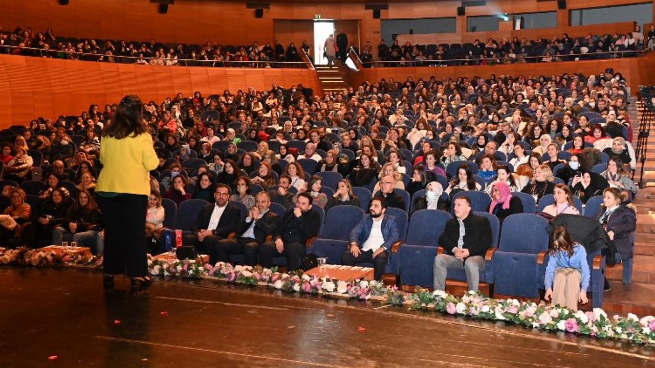Bursa Büyükşehir'den eğitimcilere özel konferans