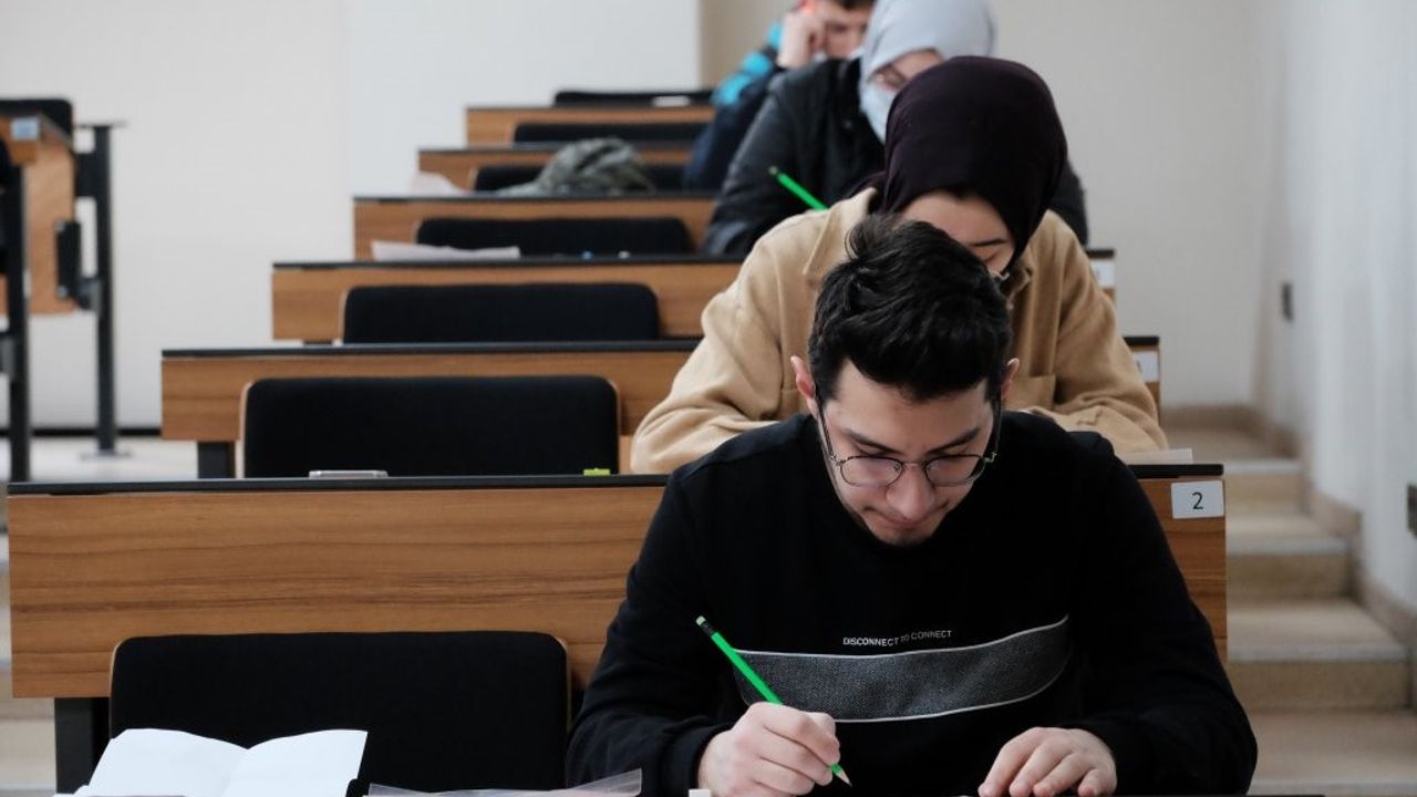 Bursa’da depremzedelere ücretsiz üniversite hazırlık kursu