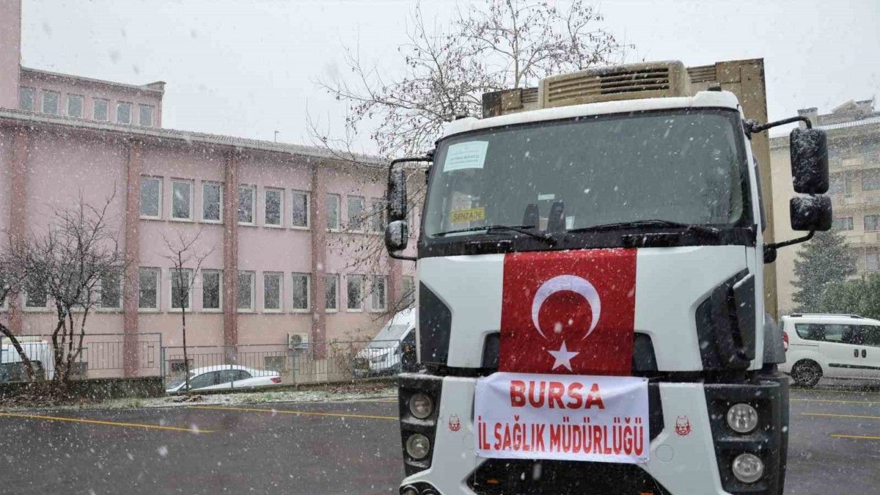 Bursa’dan deprem bölgesine tıbbi malzeme desteği