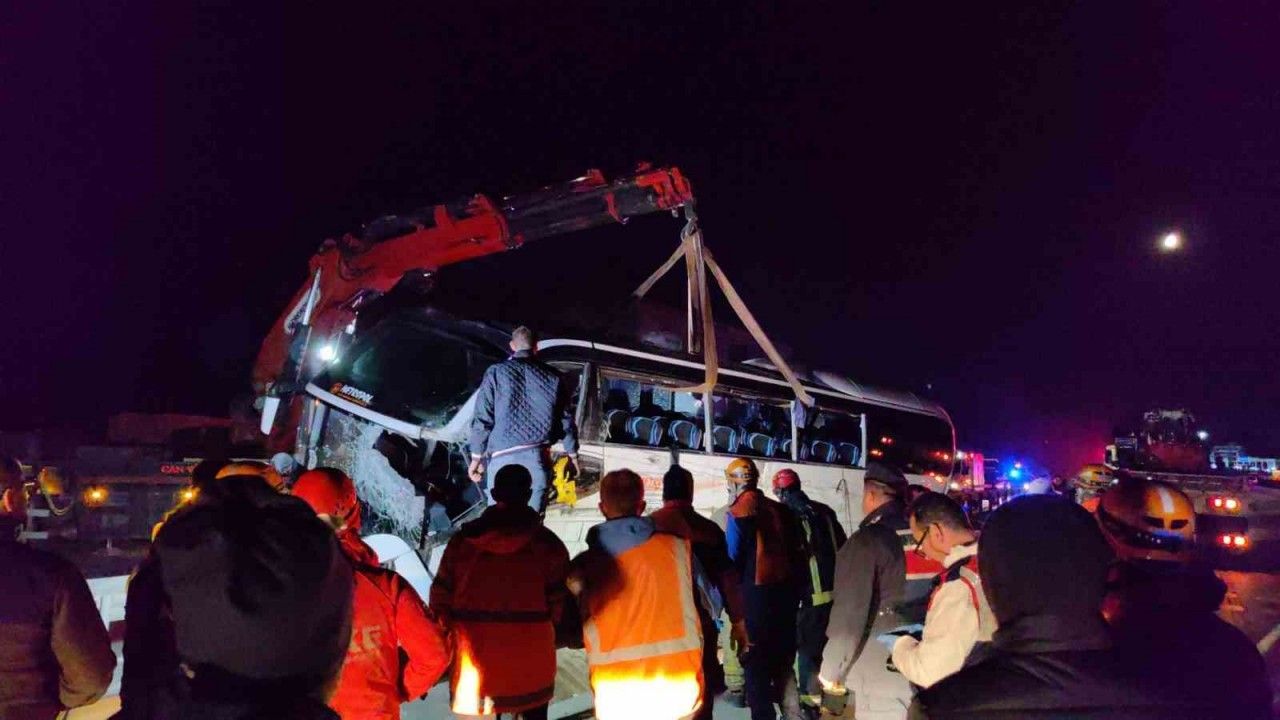 Bursa’daki otobüs kazasında 2 kişi hayatını kaybetmiş