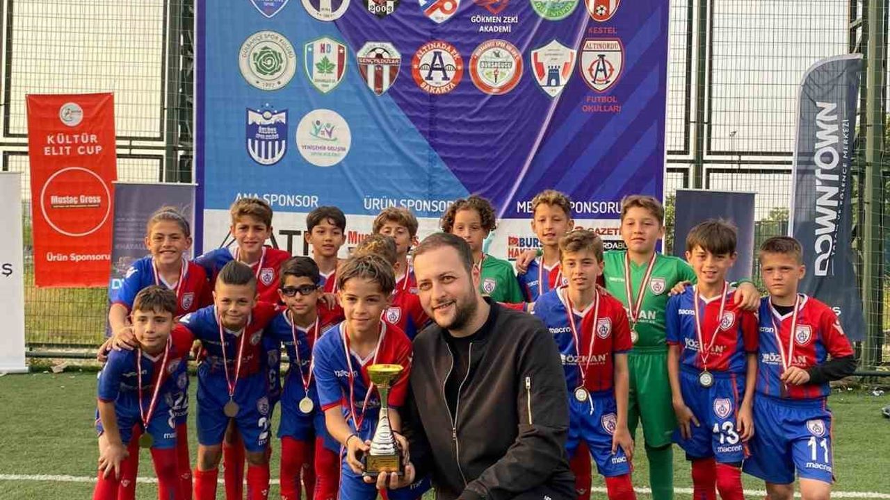 Bursa'da Genç Futbolseverlerin Turnuva Heyecanı!