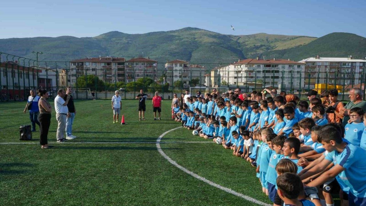 Gemlik Belediyespor yaz okulları sezona başladı