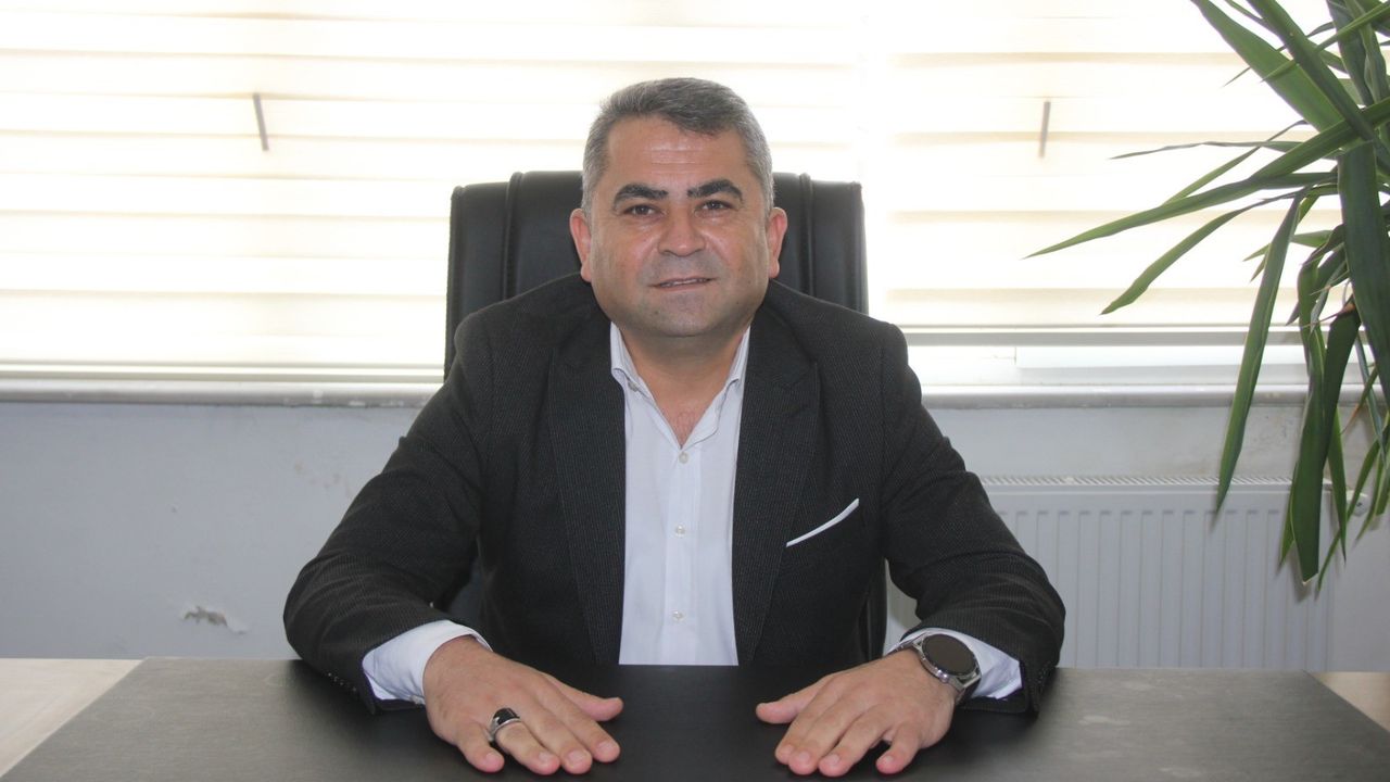 CHP’li meclis üyesi, Özgür Özel’in Demirtaş’a selam yollaması nedeniyle partisinden istifa etti!