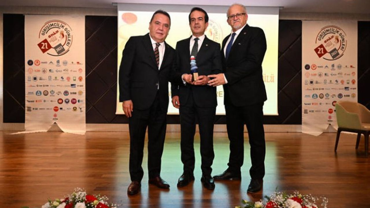 Antalya 21. Girişimcilik Günleri'nde ödüller dağıtıldı