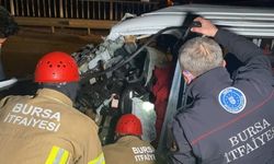 Bursa’da araç TIR’ın altına girdi: 1 ölü 2 ağır yaralı