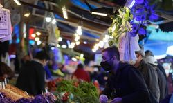 Bursa’da 3 günlük kısıtlama öncesi vatandaşlar pazarlara akın etti