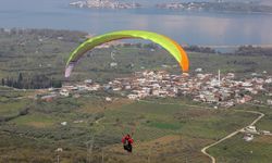 Yamaç Paraşütü Hedef Şampiyonasına rüzgar engeli
