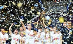 Bursa Büyükşehir Kadın Basketbol Takımı, şampiyonluk kupasını aldı