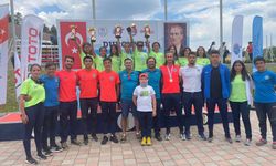 Bursa Büyükşehir Belediyespor, Durgunsu Kano Türkiye Kupası’nda 24 madalya kazandı