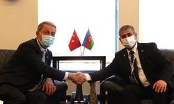 Bakan Akar, Azerbaycanlı mevkidaşı Hasanov ile görüştü