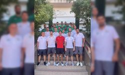 Olimpiyat şampiyonu Mete Gazoz’dan Frutti Extra Bursaspor’a ziyaret