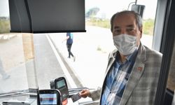 Bursa’da otobüse binen şehit yakınları ve gaziler, ’Vatan size minnettar’ anonsu ile karşılanıyor
