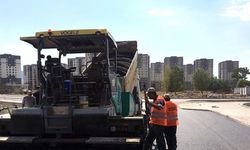 Osmangazi’de yollar asfaltla kaplanıyor