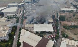 Bursa’da tekstil fabrikasındaki yangın 3 saatin sonunda kontrol altına alındı