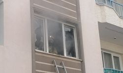 Bursa’da apartman yangını korkuttu