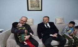 Büyükşehir Belediye Başkanı Alinur Aktaş: Erguvan Ailesi’ni evlerinde ziyaret etti