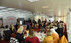 Bursa'da kadınlara seçme ve seçilme hakkının yıldönümü kutlandı