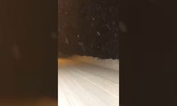 Uludağ’da şiddetli kar yolları kapattı