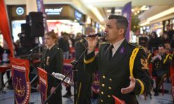 Bursa Büyükşehir Belediyesi: Askeri bandodan anlamlı konser
