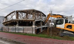 Kaçak olarak inşa edilen işyerini henüz inşaat hâlindeyken yıkıldı!