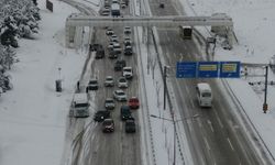 Yoldan çıkan otobüs Bursa-İzmir karayolunu trafiğe kapattı!