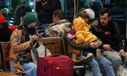 Yüzlerce vatandaş terminalde mahsur kaldı